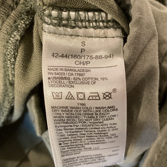 Gap Ribbed Pull-On Shorts in Desert Cactus Green Small - Picture 6 of 7